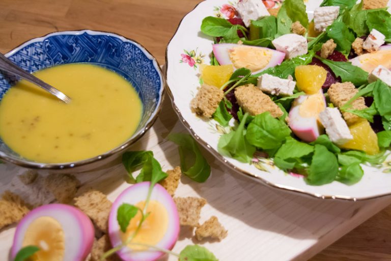 Bietensalade met sinaasappel en roze eieren | www.deedylicious.nl